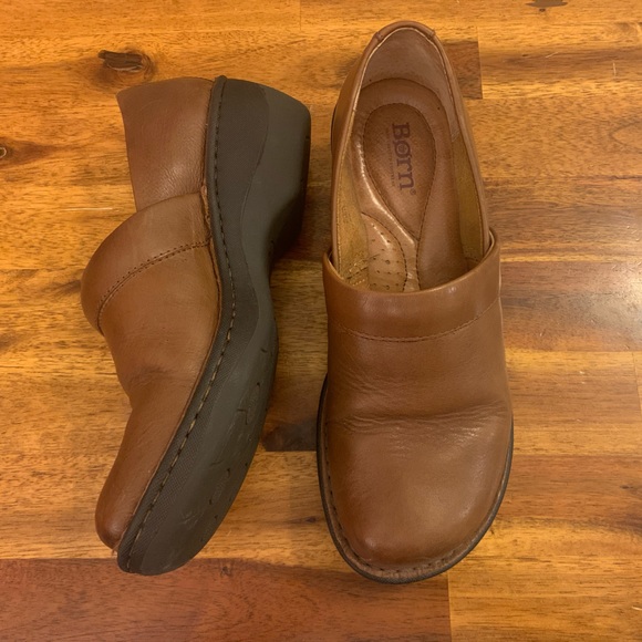 Born Shoes - Born Clog Style Shoe (6.5)